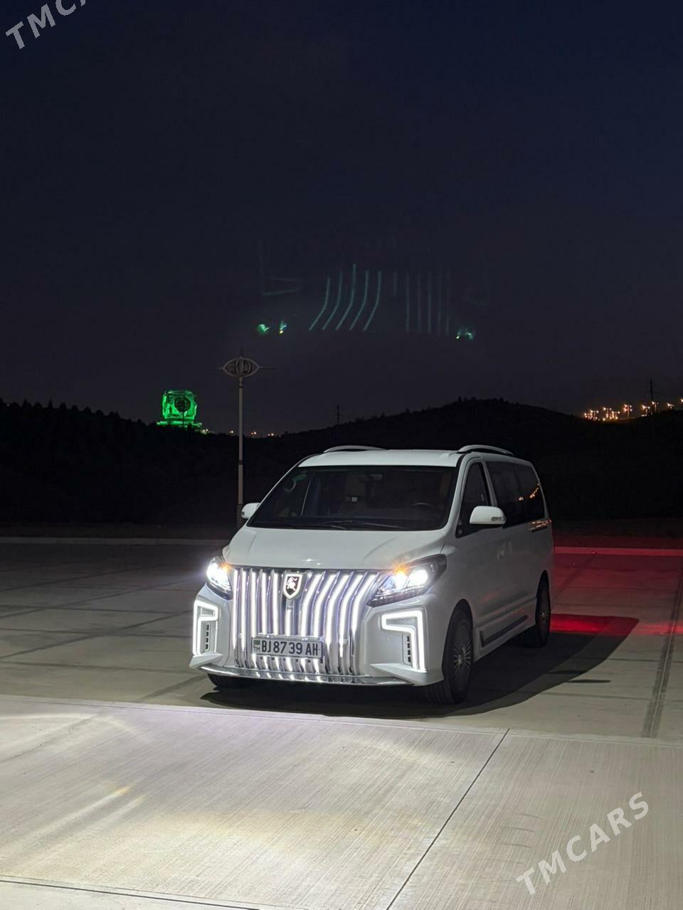 Toyota Sienna 2024 - 1 080 000 TMT - Ашхабад - img 1