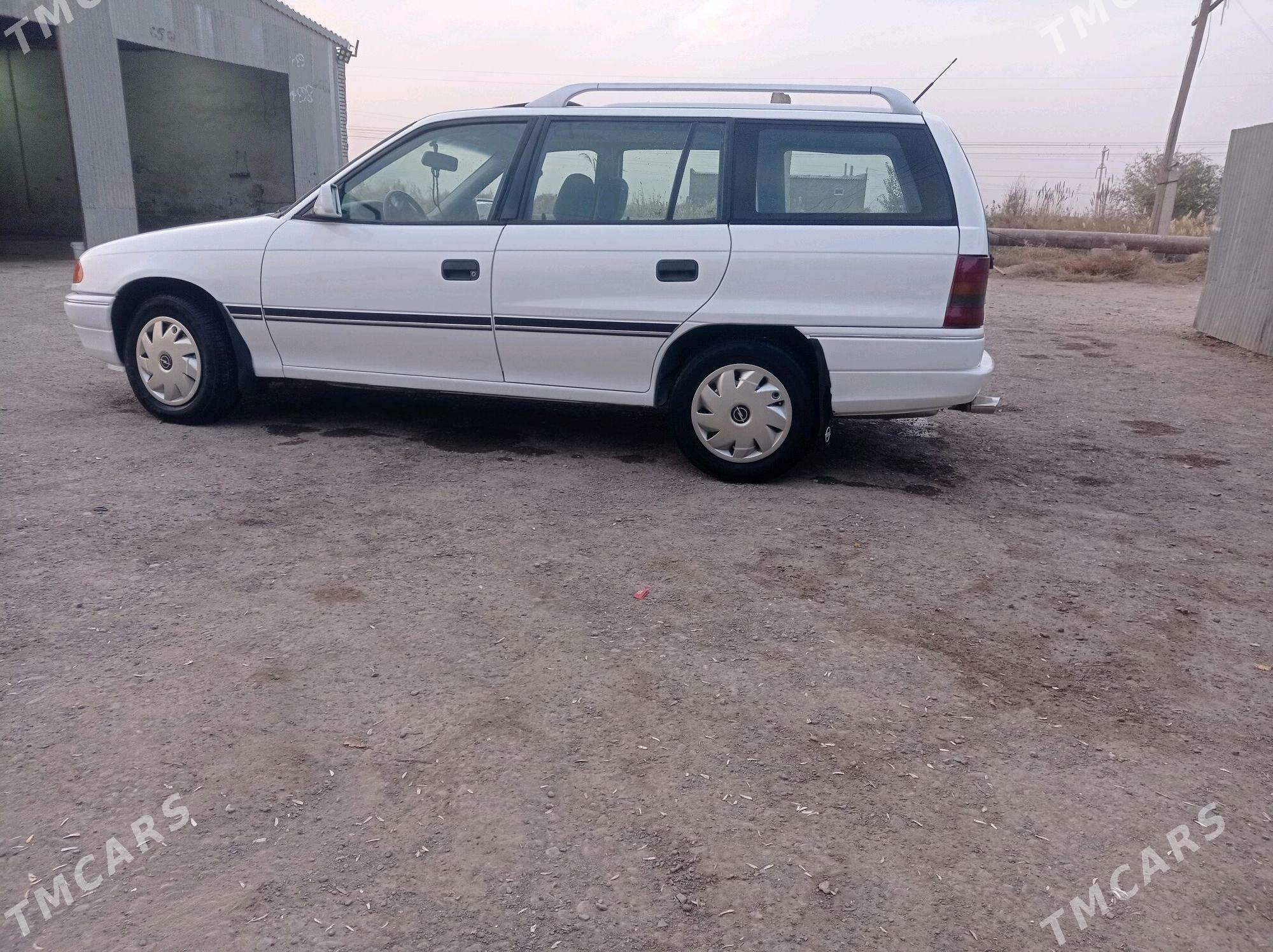 Opel Astra 1993 - 50 000 TMT - Мары - img 4