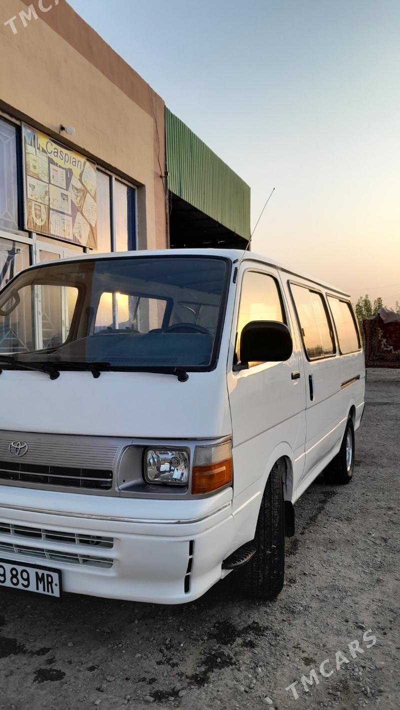 Toyota Hiace 2004 - 110 000 TMT - Векильбазар - img 1