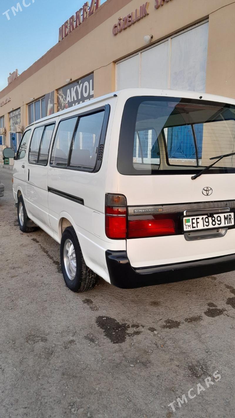 Toyota Hiace 2004 - 110 000 TMT - Векильбазар - img 3