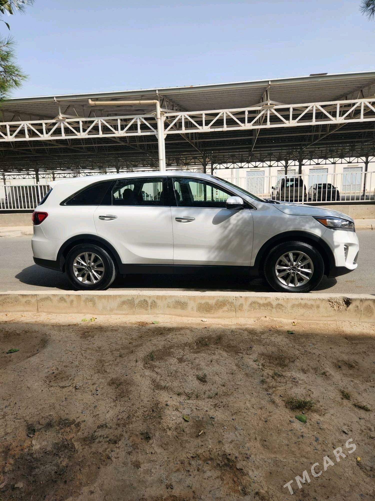 Kia Sorento 2019 - 315 000 TMT - Ашхабад - img 5