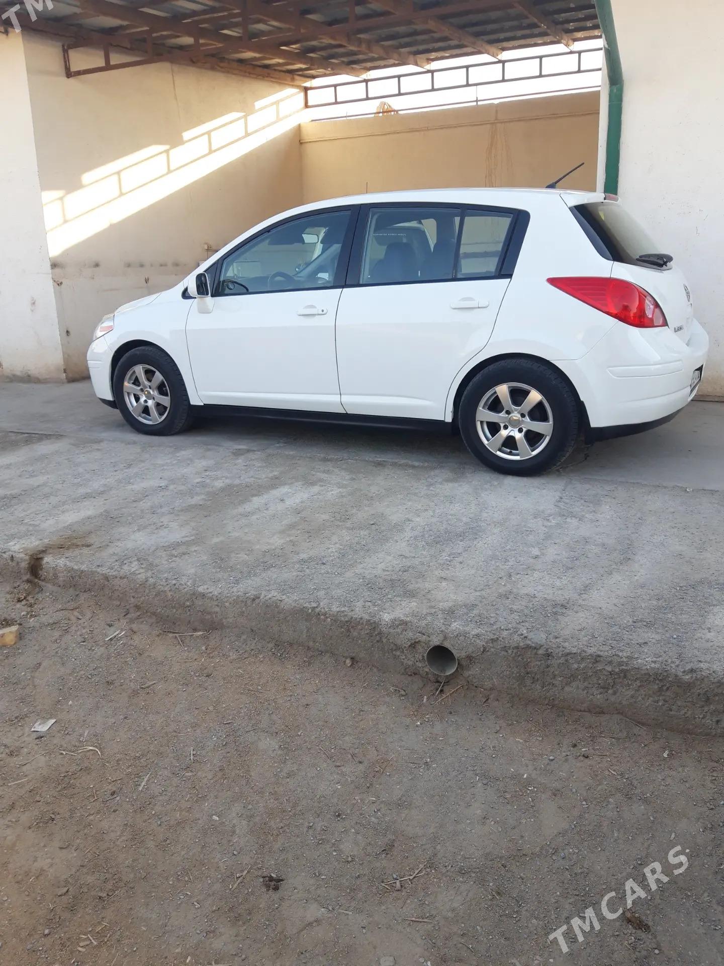 Nissan Versa 2012 - 120 000 TMT - Дашогуз - img 2