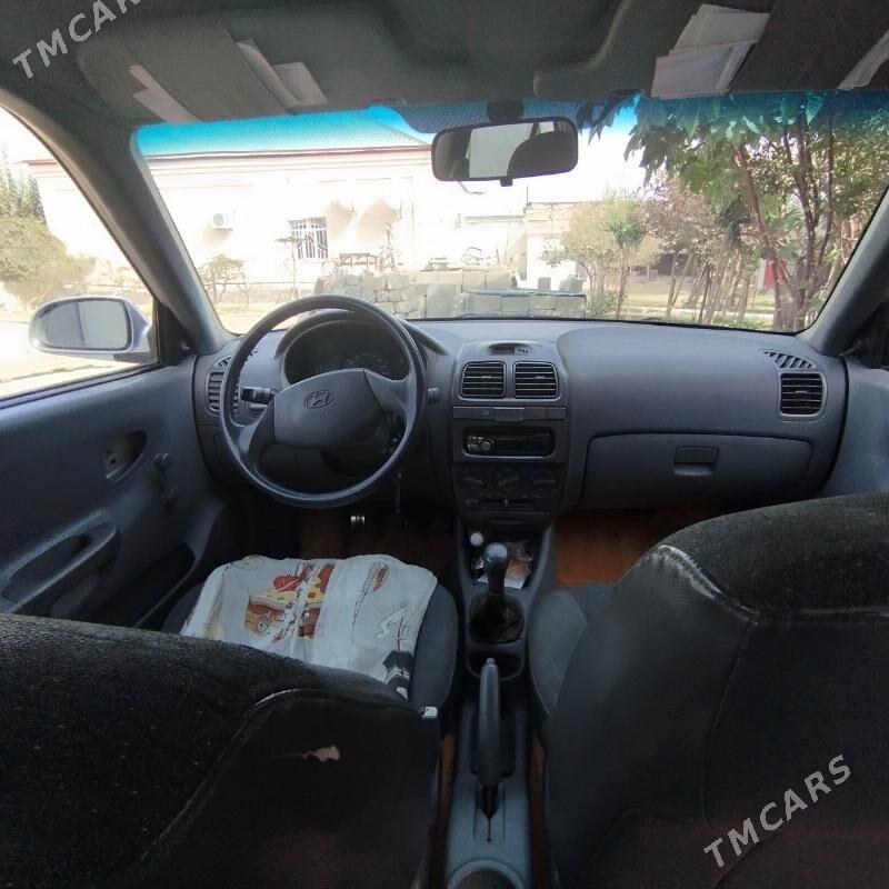 Hyundai Accent 2000 - 43 000 TMT - Чоганлы - img 4