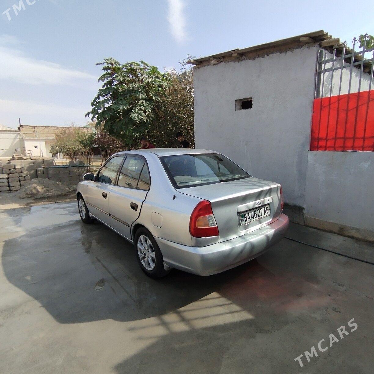 Hyundai Accent 2000 - 43 000 TMT - Чоганлы - img 1