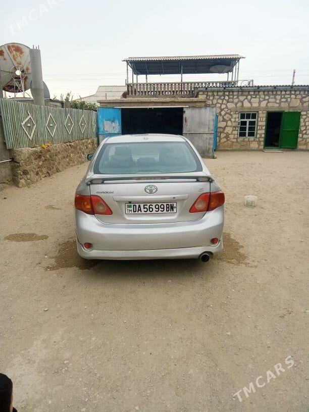 Toyota Corolla 2010 - 127 000 TMT - Джебел - img 4