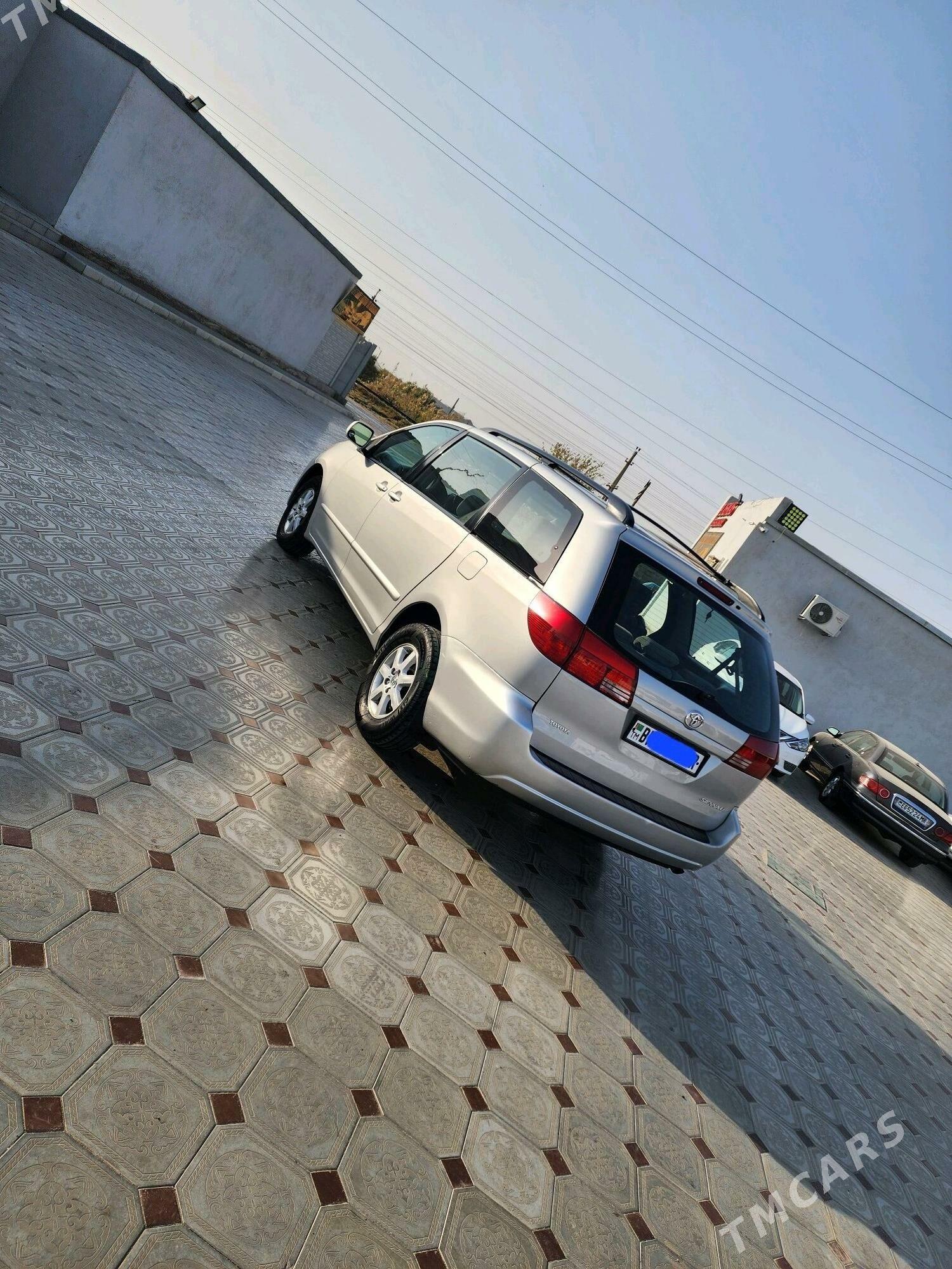 Toyota Sienna 2004 - 210 000 TMT - Мары - img 2