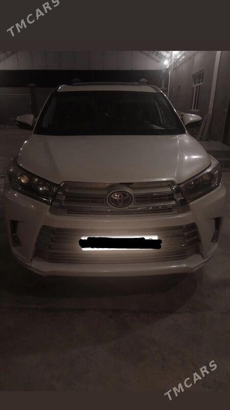 Toyota Highlander 2019 - 520 000 TMT - Aşgabat - img 3