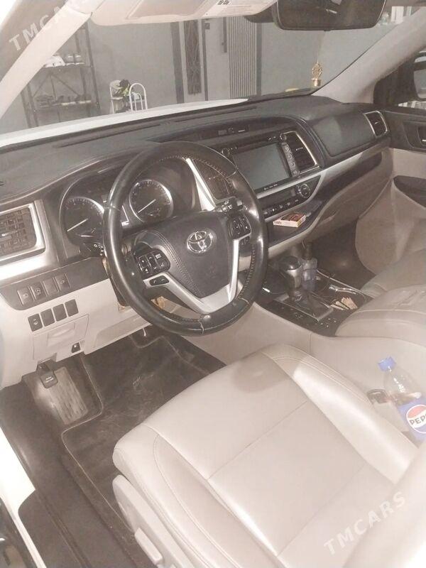 Toyota Highlander 2019 - 520 000 TMT - Aşgabat - img 4