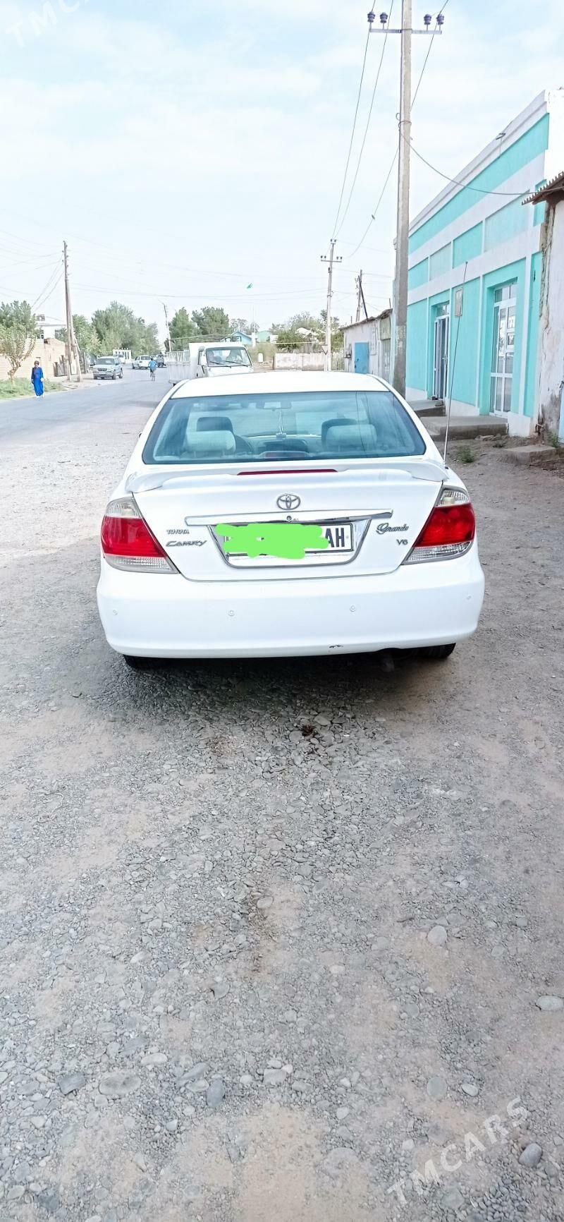 Toyota Camry 2002 - 145 000 TMT - Серахс - img 1