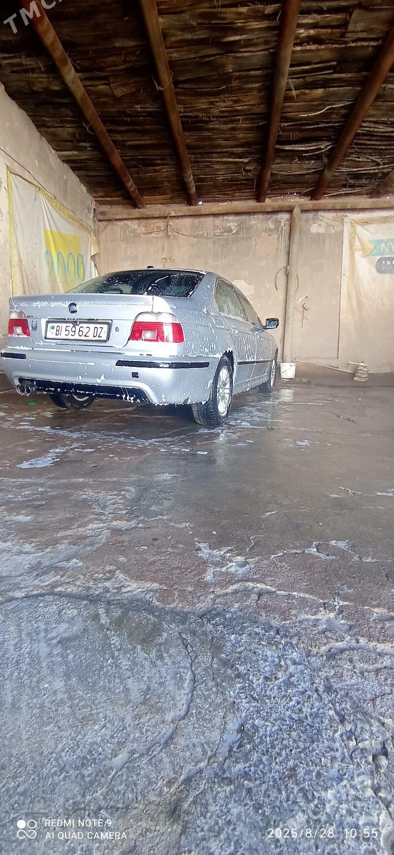 BMW E39 2000 - 105 000 TMT - Köneürgenç - img 3