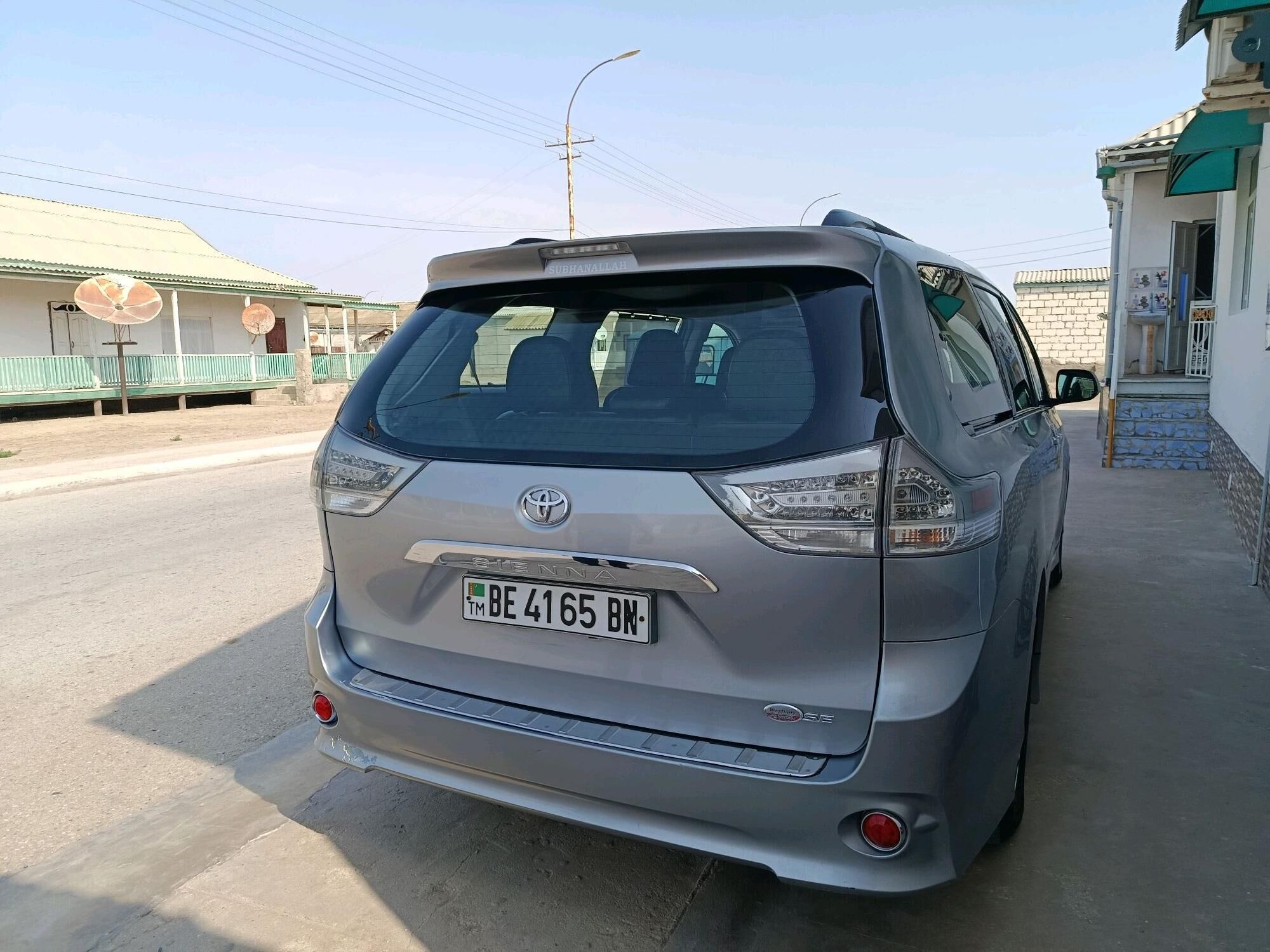 Toyota Sienna 2010 - 325 000 TMT - Эсенгулы - img 2