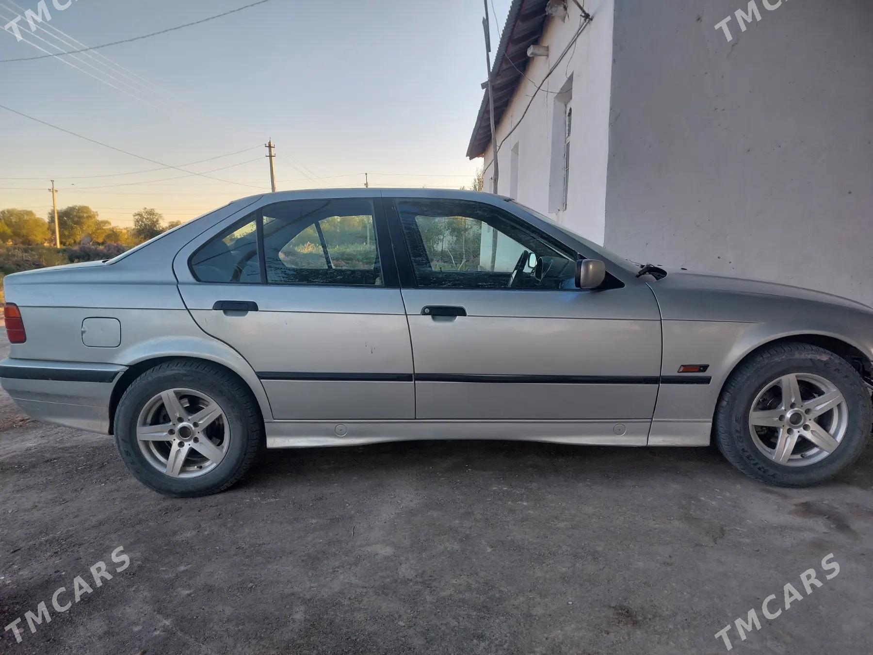 BMW 3 Series 1994 - 40 000 TMT - Болдумсаз - img 1