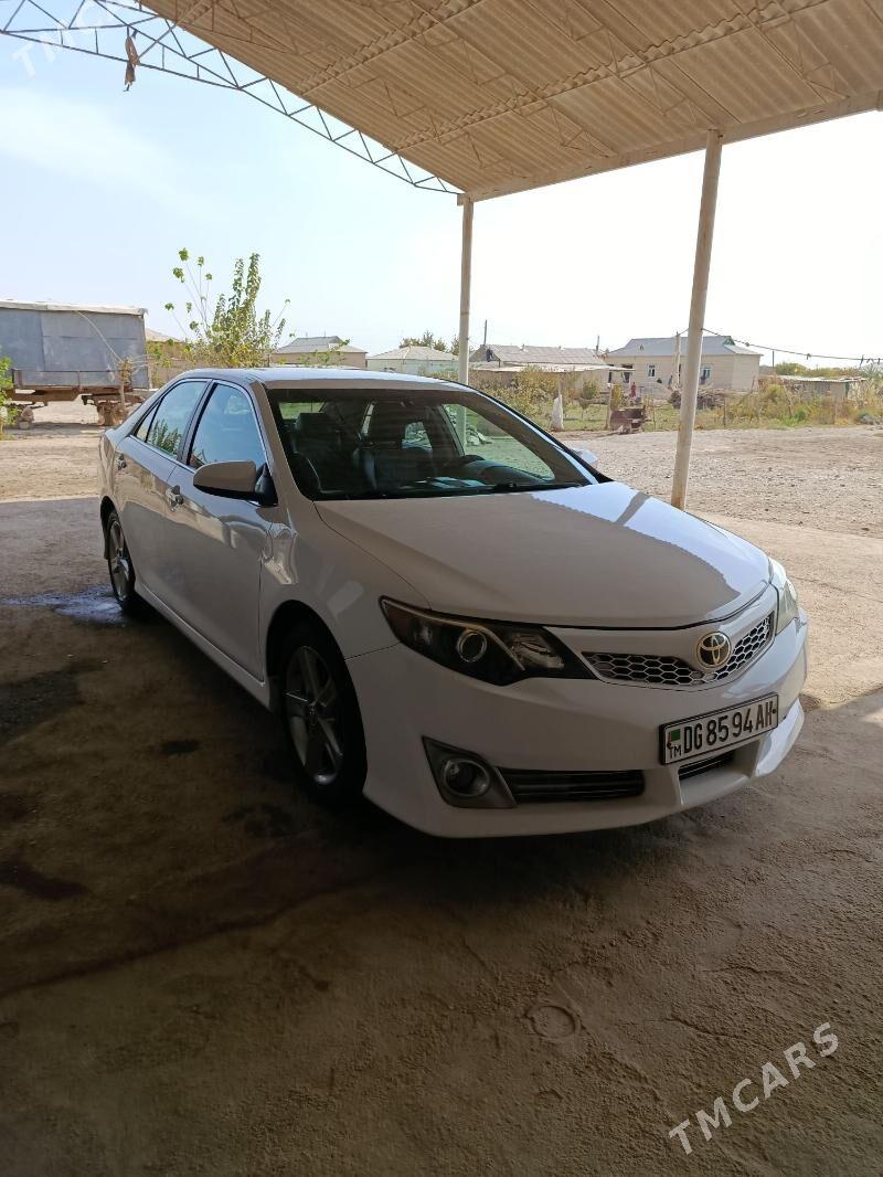Toyota Camry 2014 - 230 000 TMT - Tejen - img 4