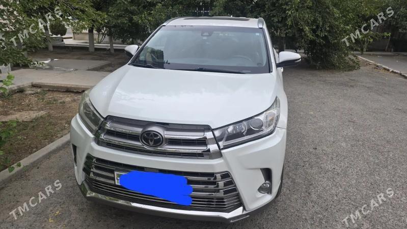 Toyota Highlander 2017 - 510 000 TMT - Кака - img 1