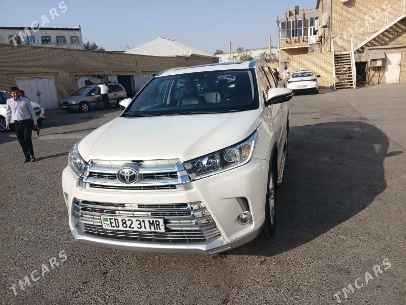 Toyota Highlander 2016 - 500 000 TMT - Мары - img 1