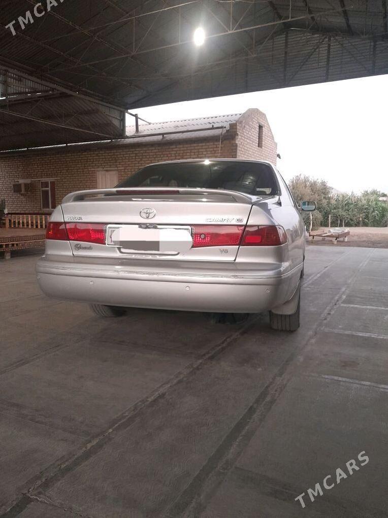 Toyota Camry 2000 - 180 000 TMT - Mary - img 3