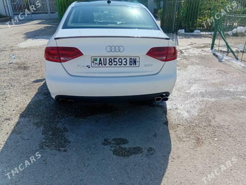 Audi A4 2011 - 125 000 TMT - Балканабат - img 2