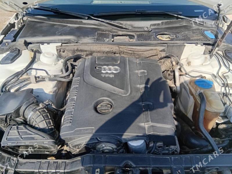 Audi A4 2011 - 125 000 TMT - Балканабат - img 4
