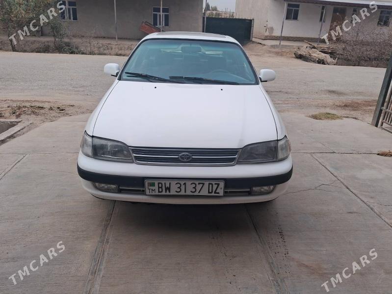 Toyota Carina 1992 - 70 000 TMT - Дашогуз - img 4