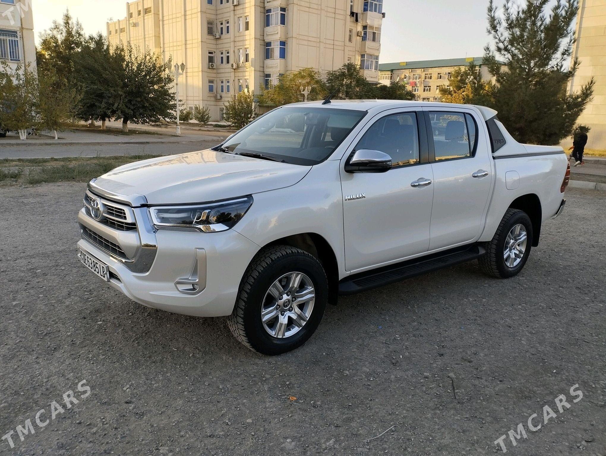 Toyota Hilux 2021 - 600 000 TMT - Туркменабат - img 10