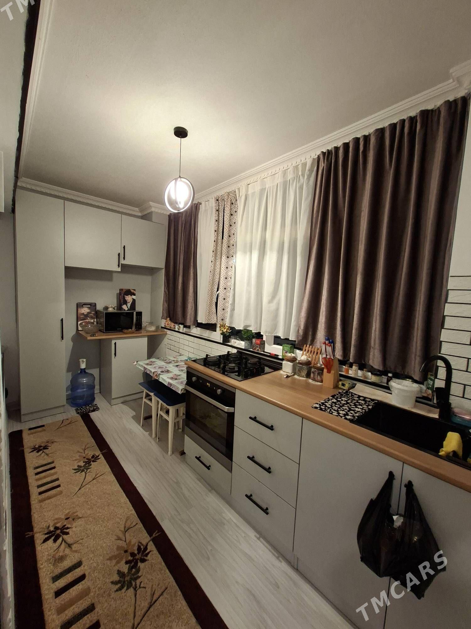 6 микр 3комн🟣 1 etaj - 6 mkr - img 1