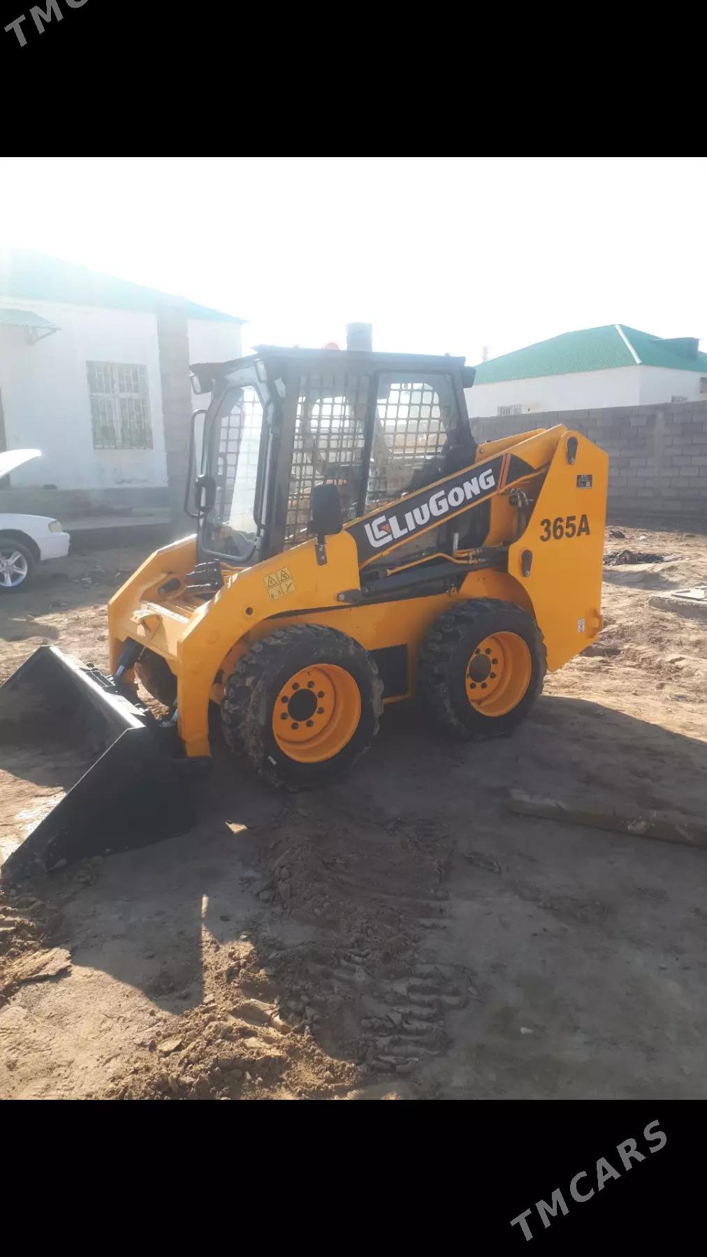 JCB ICX 2011 - 260 000 TMT - Aşgabat - img 2