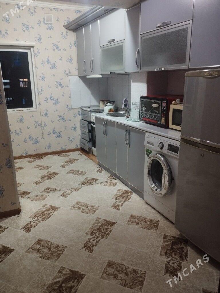 jay - Балканабат - img 1