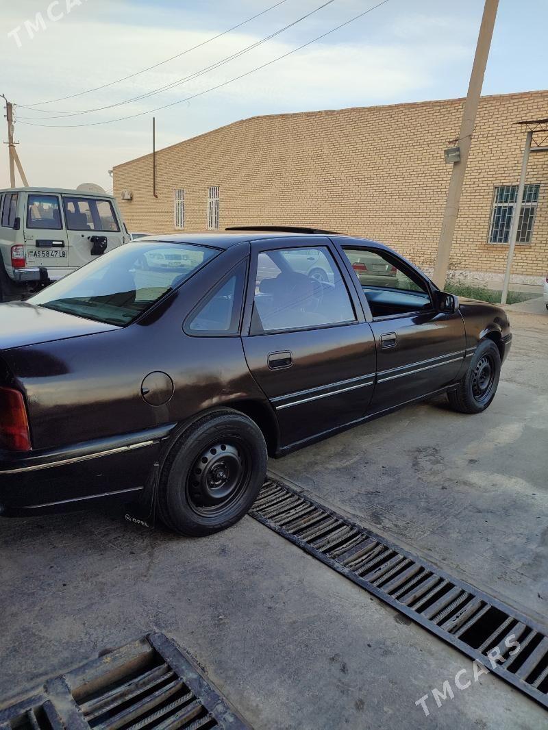 Opel Vectra 1992 - 37 000 TMT - Çärjew - img 1