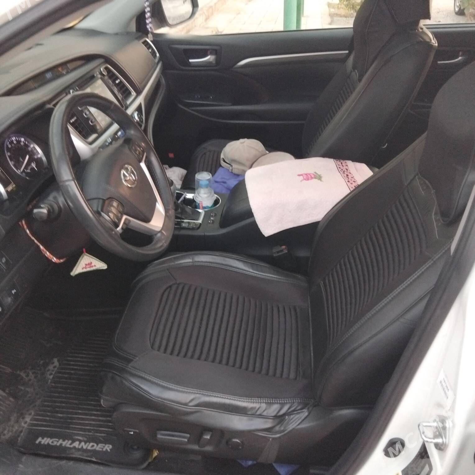 Toyota Highlander 2019 - 452 000 TMT - Мары - img 9