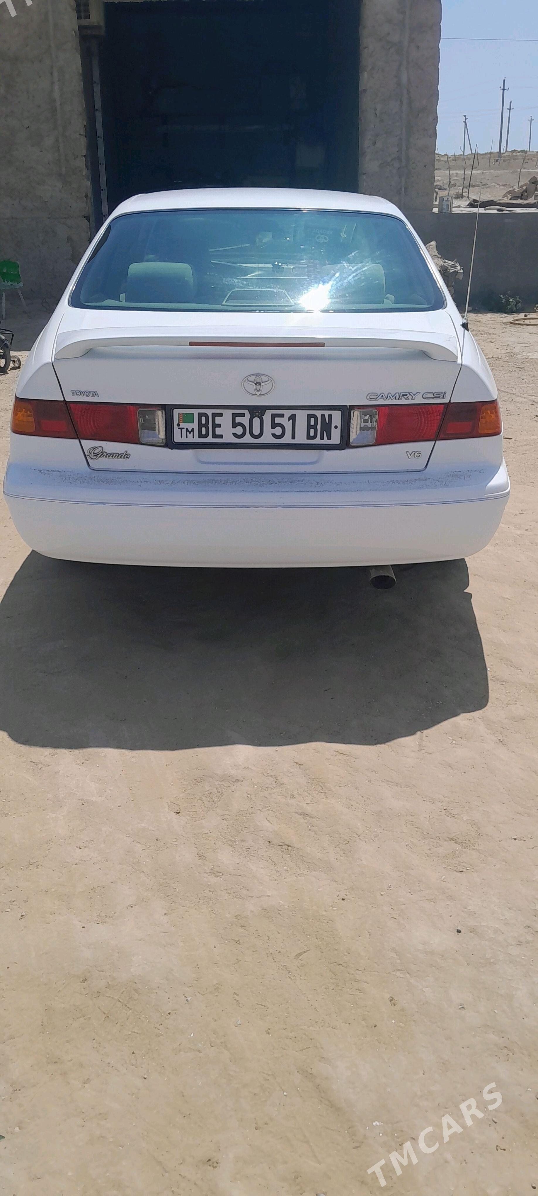 Toyota Camry 1999 - 130 000 TMT - Etrek - img 1