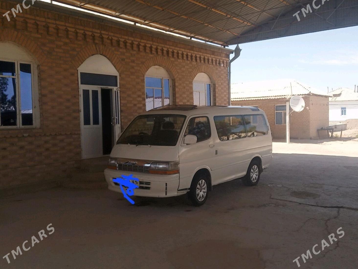 Toyota Hiace 1992 - 73 000 TMT - Байрамали - img 5