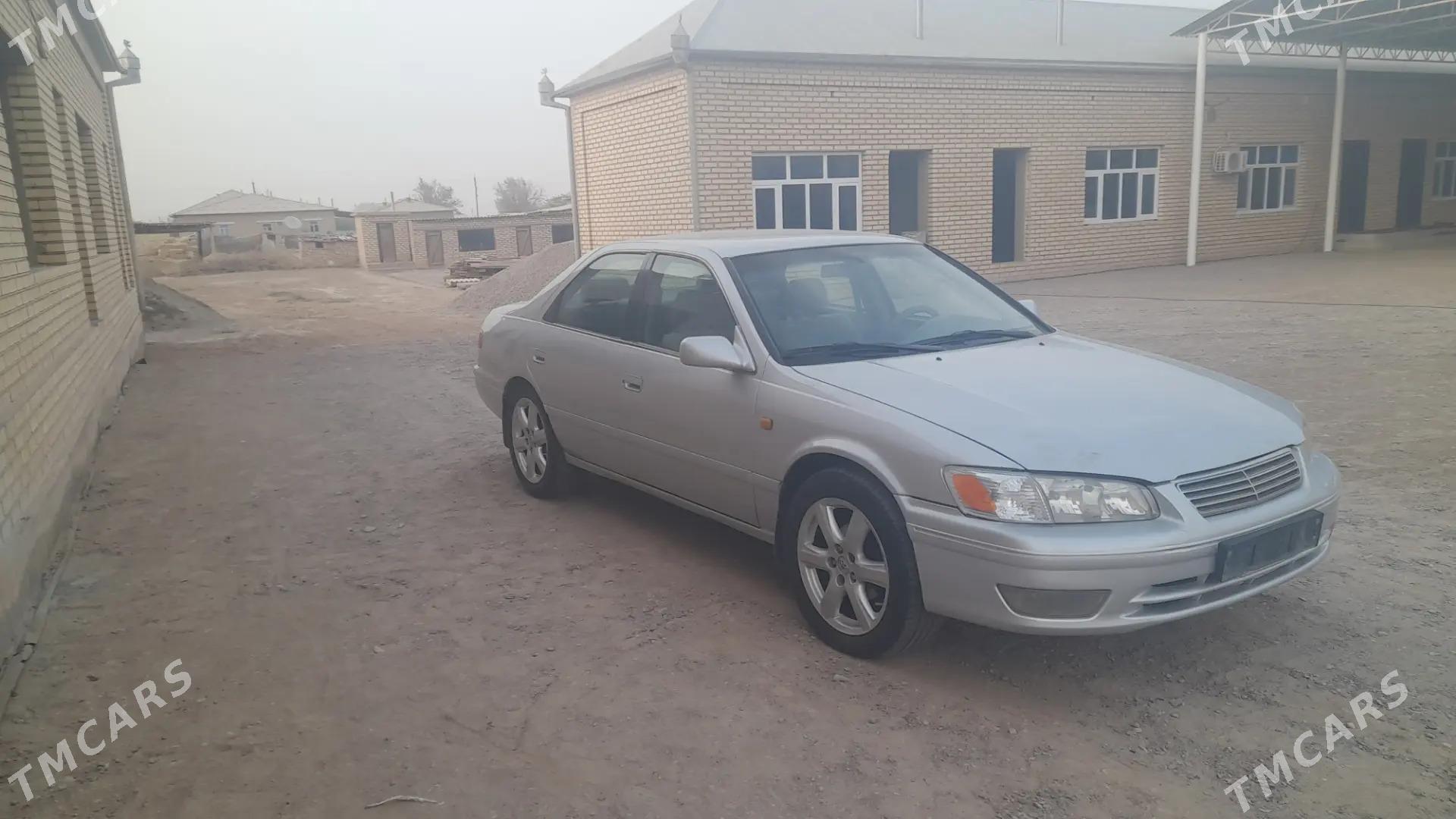 Toyota Camry 2000 - 155 000 TMT - Babadaýhan - img 1