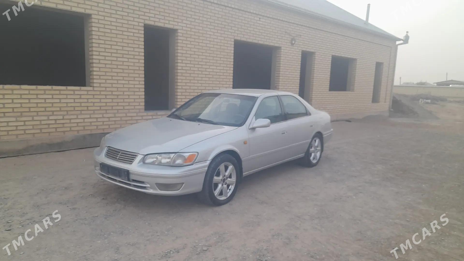 Toyota Camry 2000 - 155 000 TMT - Babadaýhan - img 3