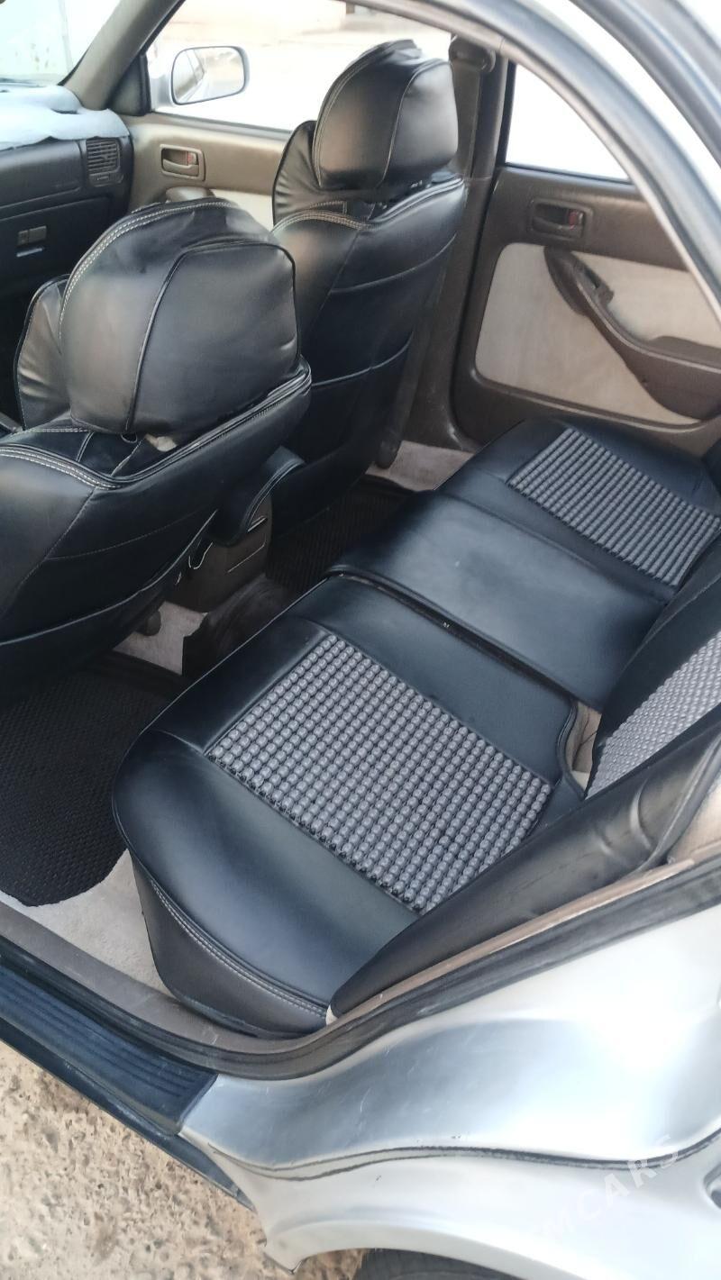 Toyota Camry 1995 - 85 000 TMT - Мары - img 3