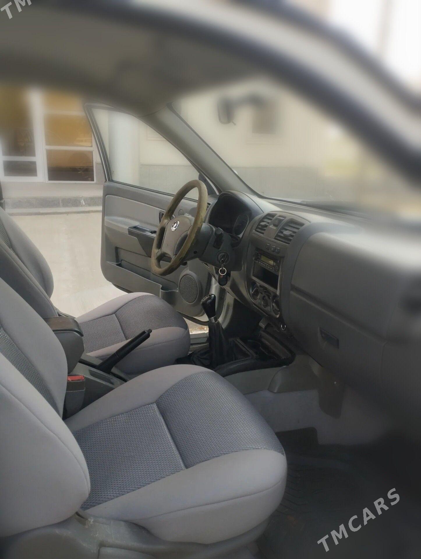 Toyota Hilux 2013 - 135 000 TMT - Туркменабат - img 4