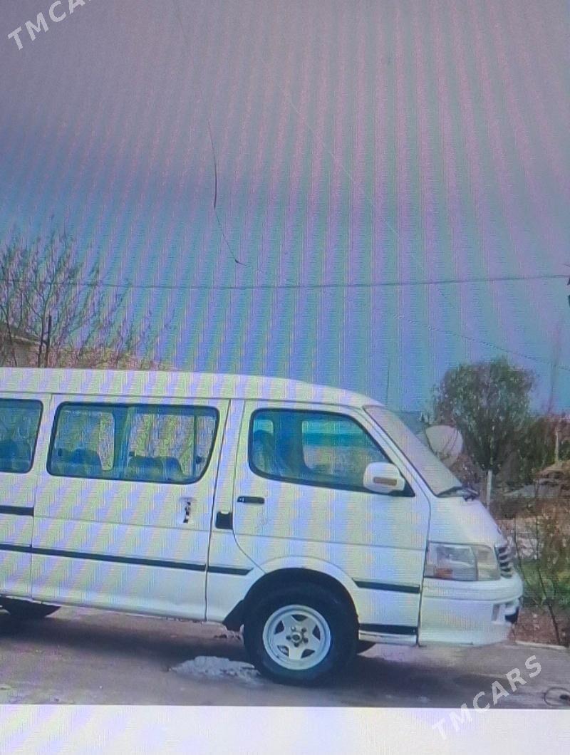 Toyota Hiace 2010 - 100 000 TMT - етр. Туркменбаши - img 2