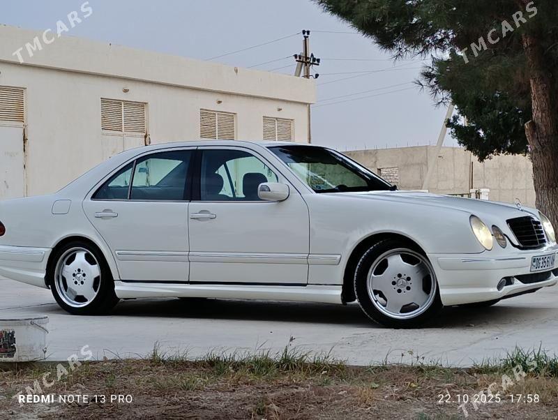 Mercedes-Benz E320 2002 - 135 000 TMT - Гызыларбат - img 8