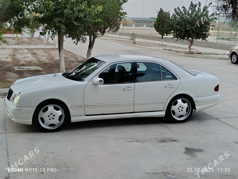 Mercedes-Benz E320 2002 - 135 000 TMT - Гызыларбат - img 3