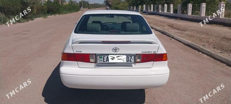 Toyota Camry 2001 - 145 000 TMT - Köneürgenç - img 4