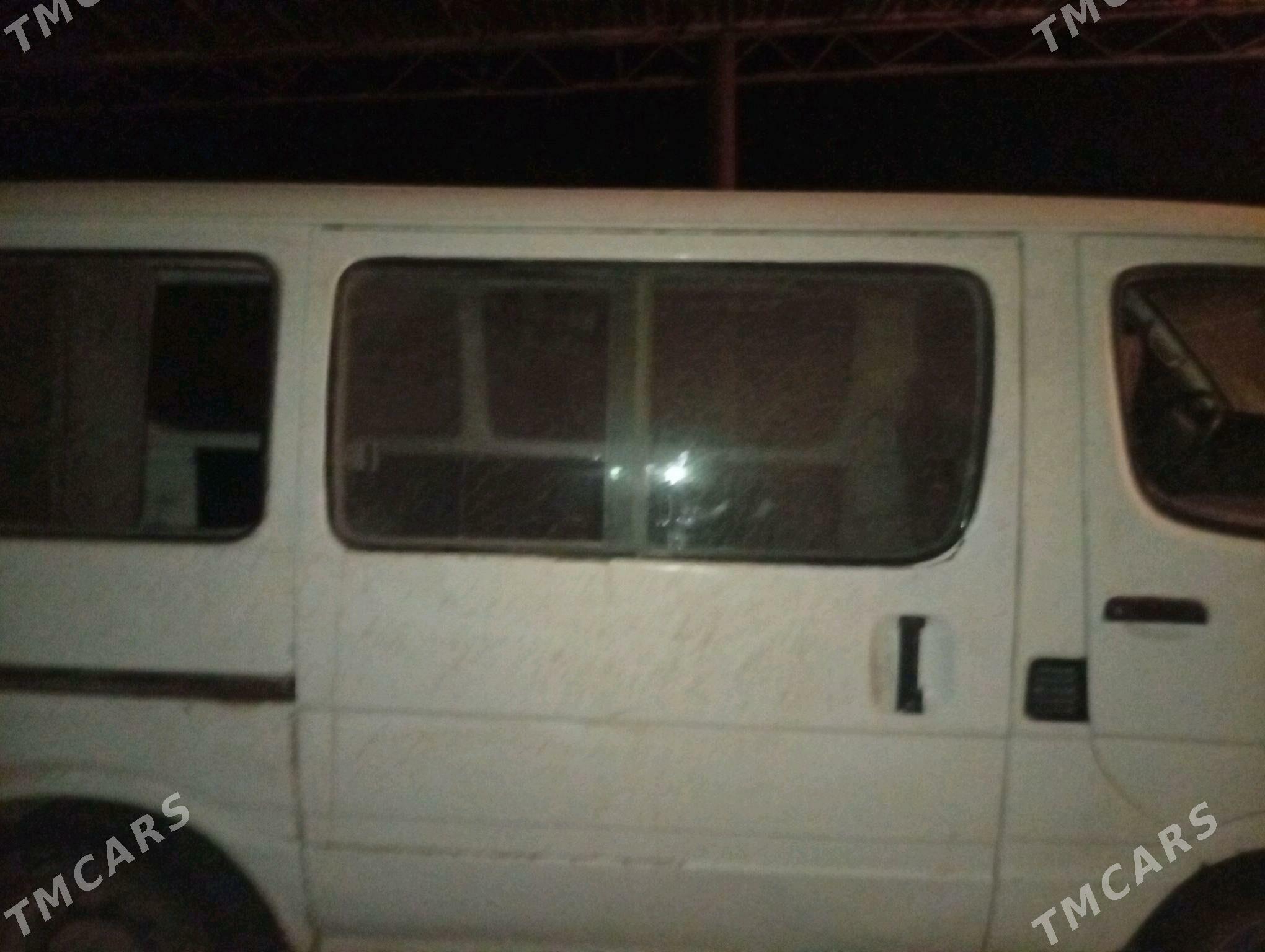 Toyota Hiace 1991 - 40 000 TMT - Ходжамбаз - img 2