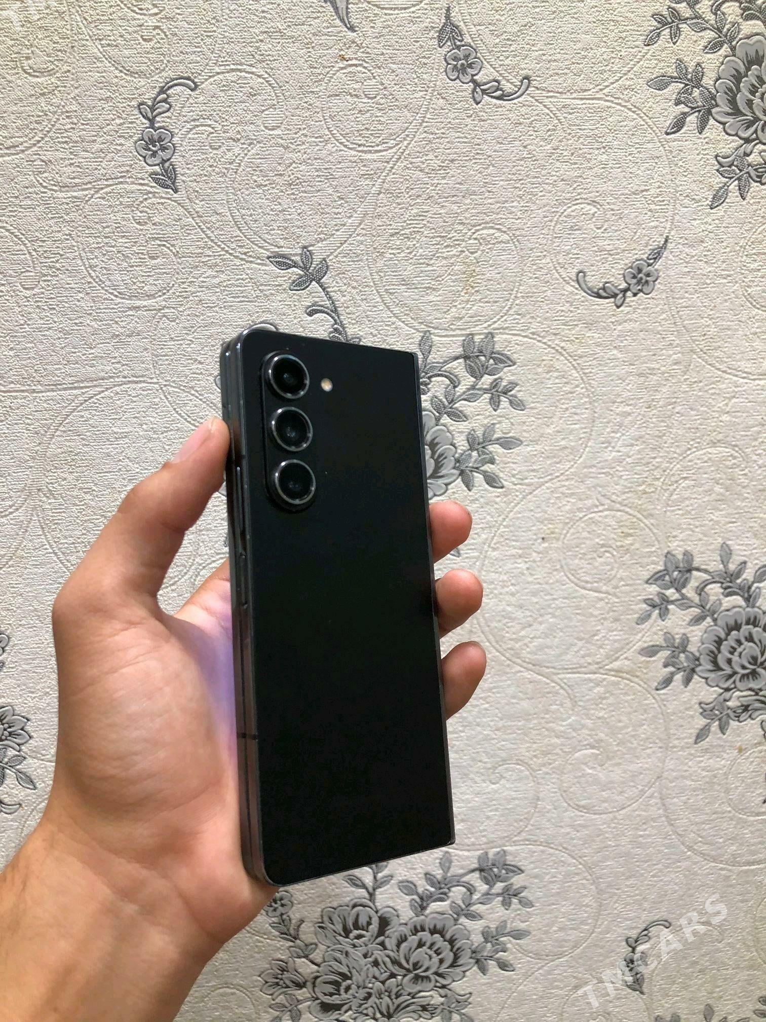 Z fold 5 - Туркменбаши - img 2