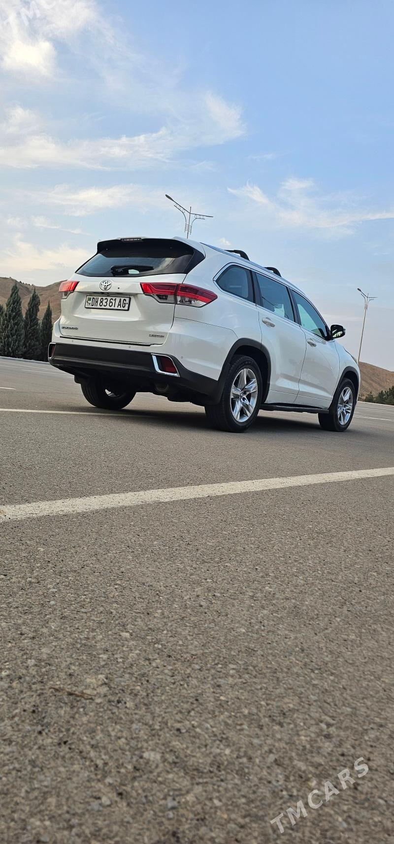 Toyota Highlander 2017 - 495 000 TMT - Бузмеин ГРЭС - img 7