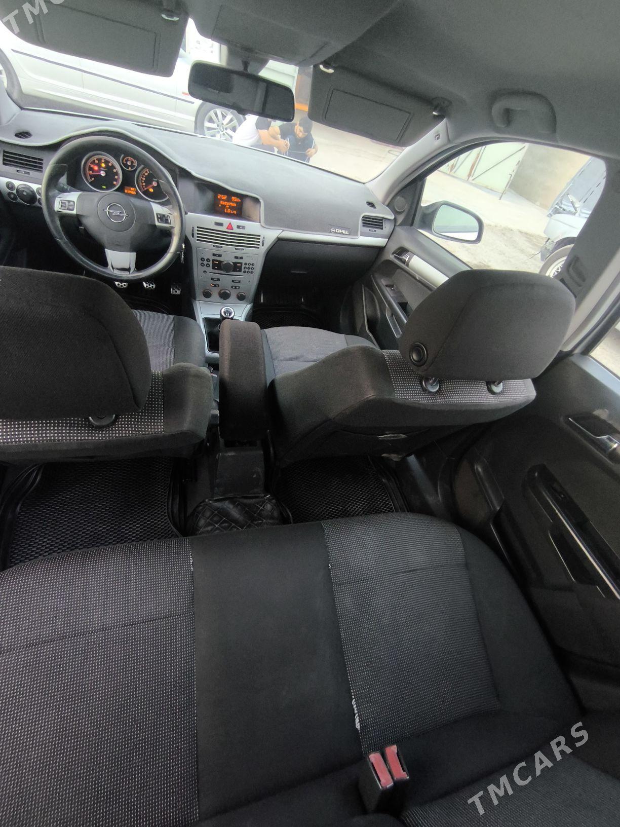 Opel Antara 2008 - 95 000 TMT - Балканабат - img 2