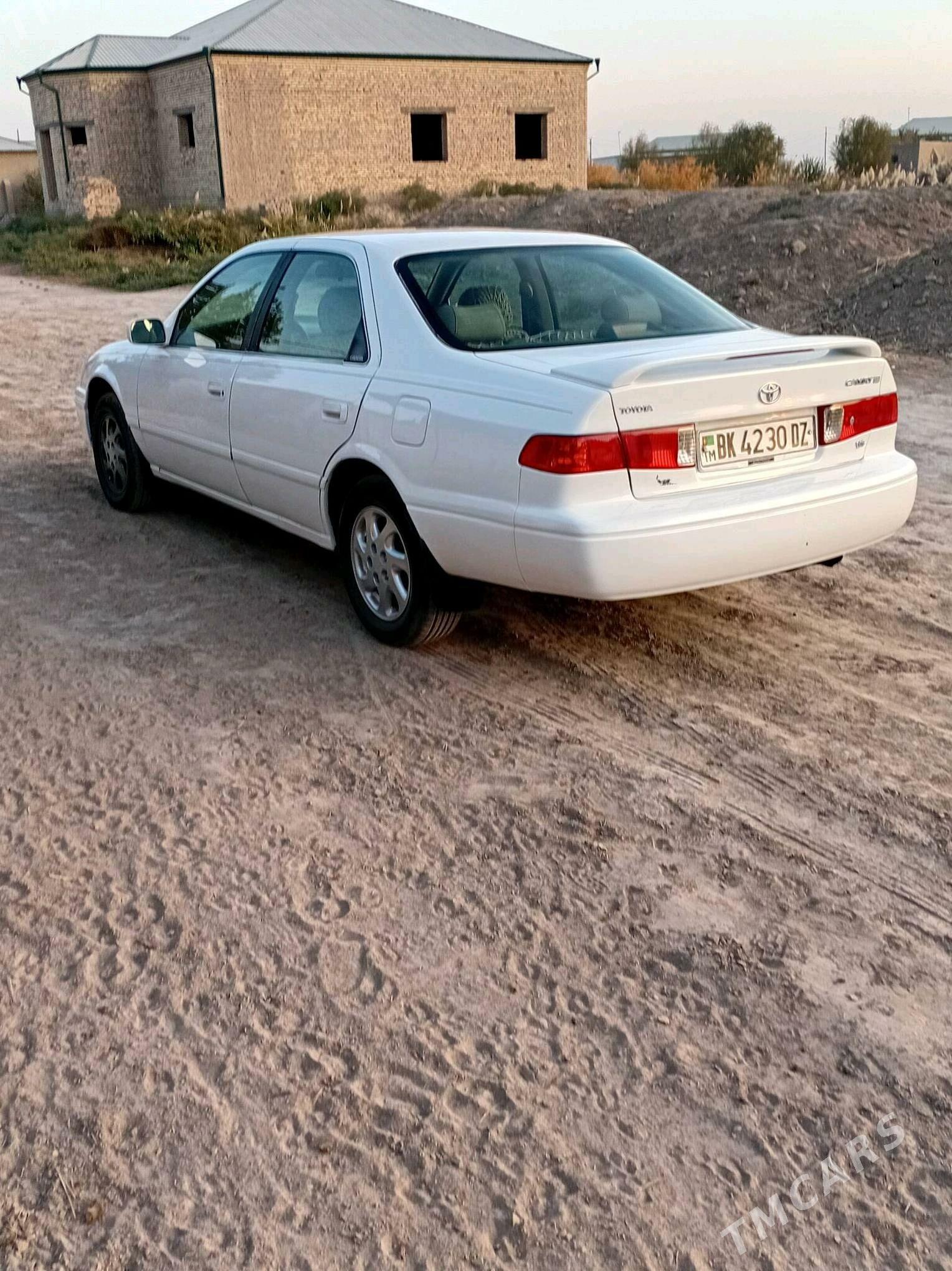 Toyota Camry 2001 - 170 000 TMT - Daşoguz - img 3
