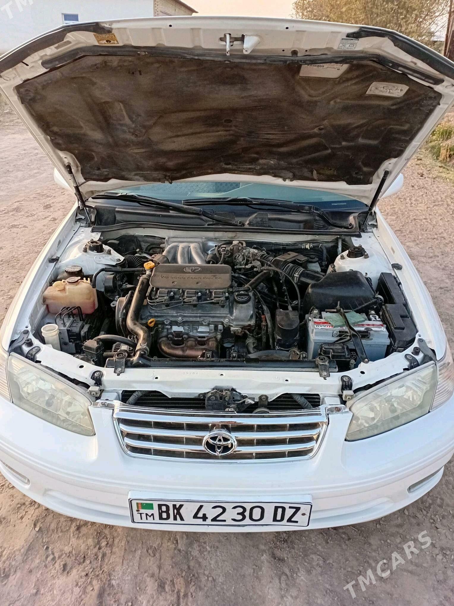 Toyota Camry 2001 - 170 000 TMT - Daşoguz - img 5