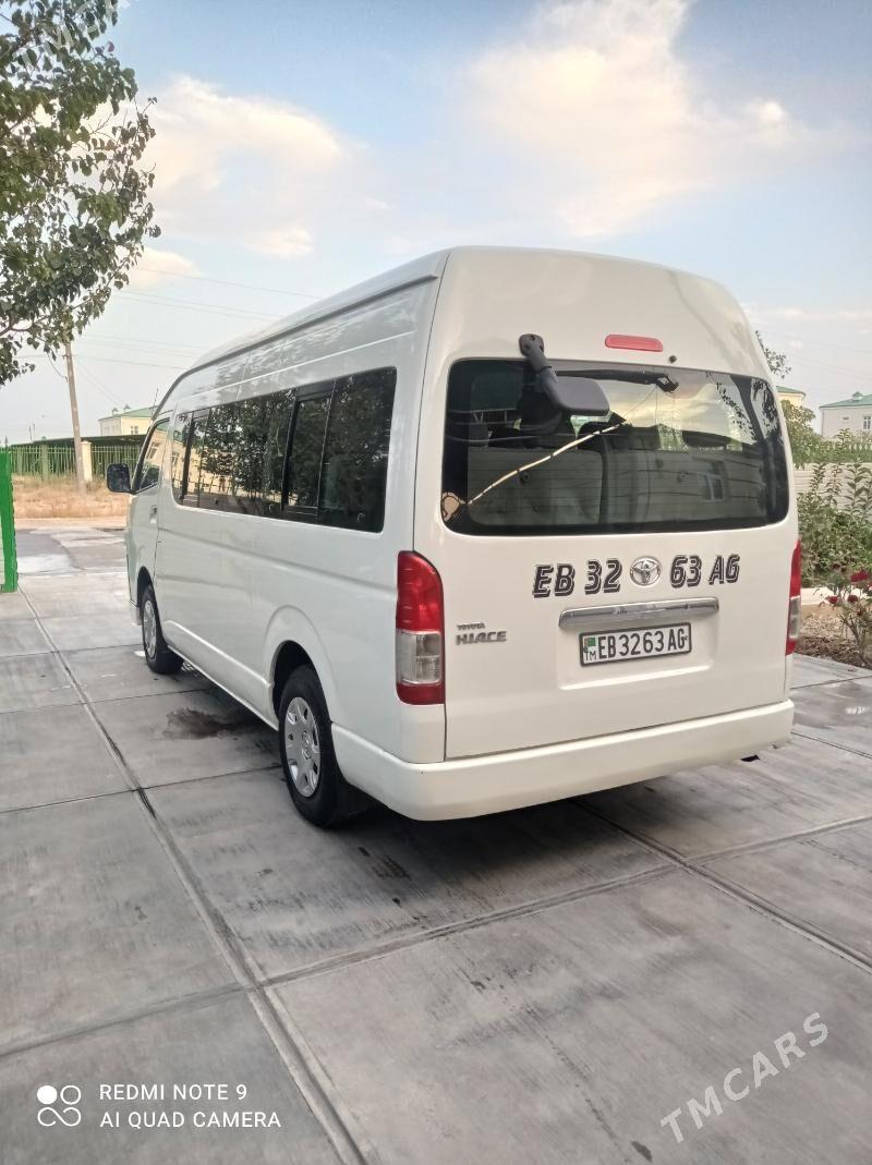 Toyota Hiace 2005 - 325 000 TMT - Бузмеин - img 1