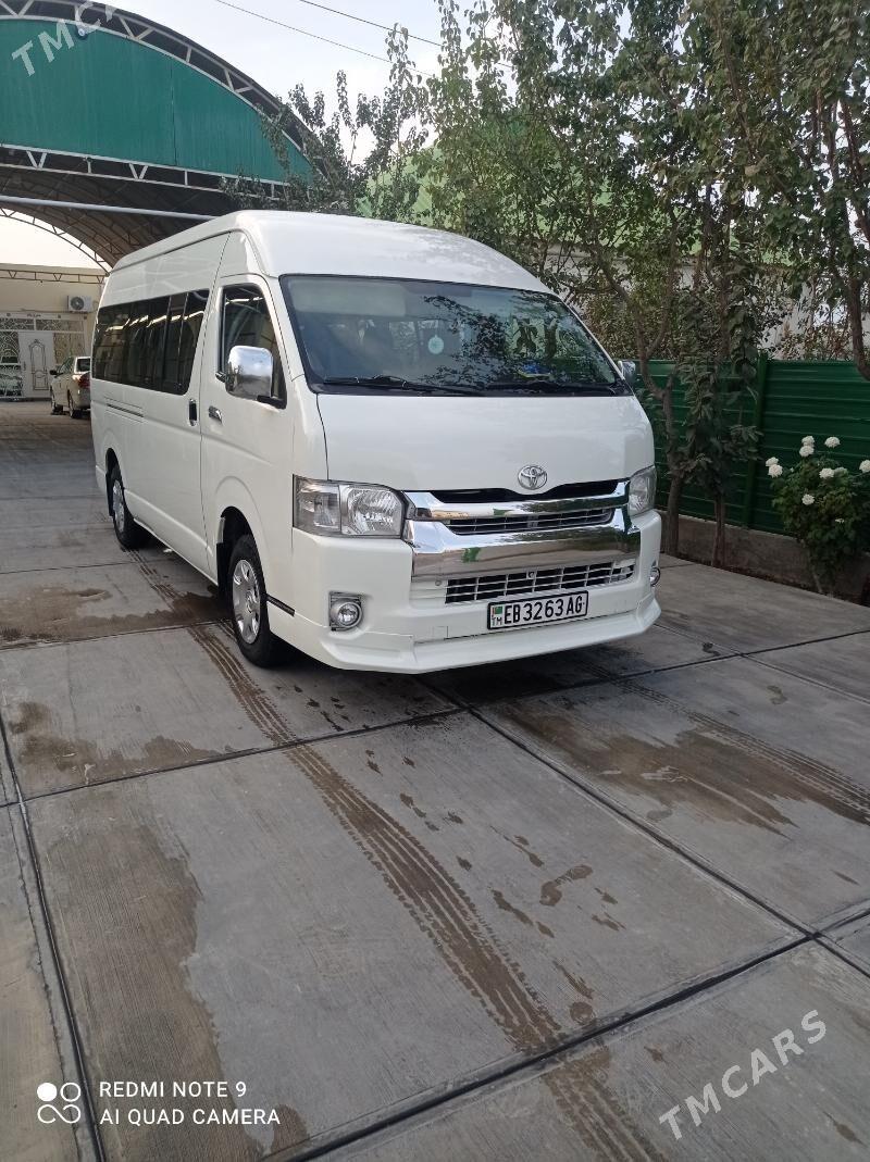 Toyota Hiace 2005 - 325 000 TMT - Бузмеин - img 6