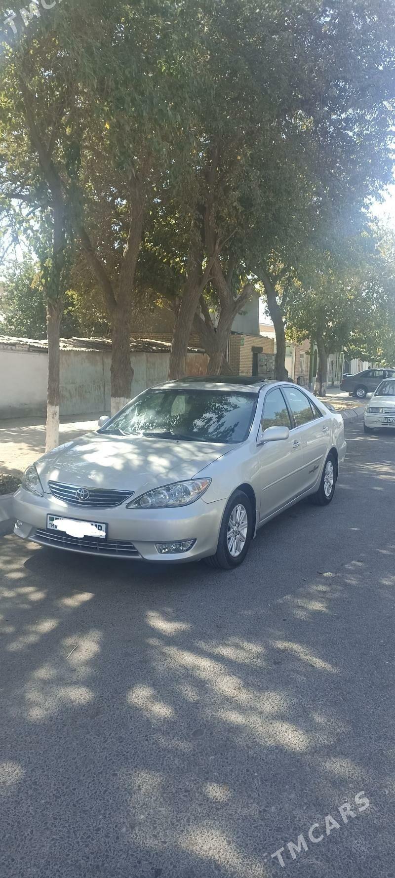 Toyota Camry 2004 - 195 000 TMT - Байрамали - img 4