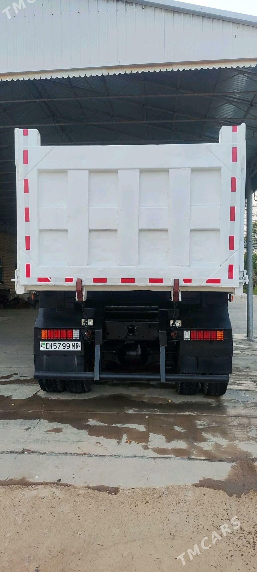 Howo Sinotruk 2019 - 700 000 TMT - Мары - img 4