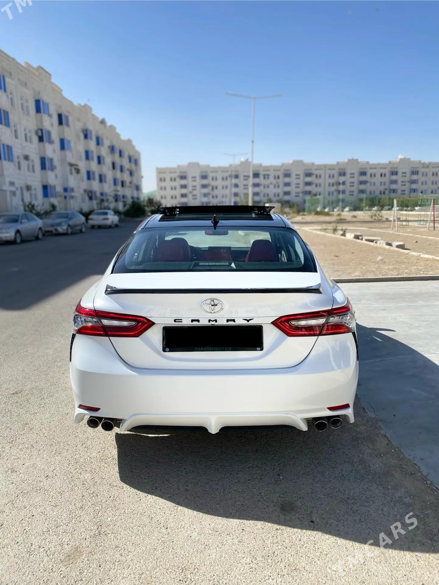 Toyota Camry 2022 - 380 000 TMT - Анев - img 4